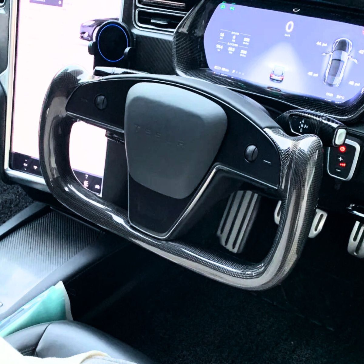 Carbon Fiber Yoke Plaid Steering Wheel Upgrade for Tesla Model S / X 2021-2025