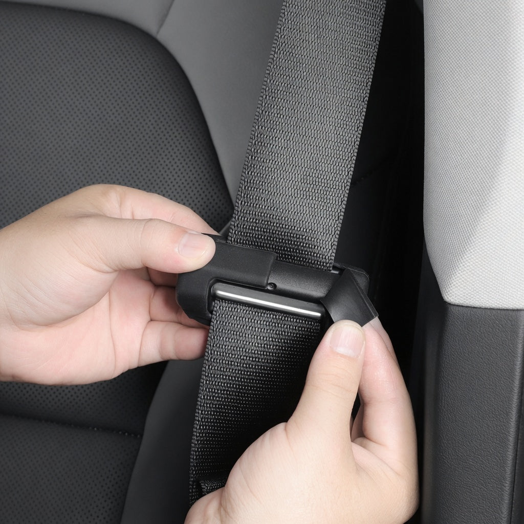 Full-Coverage Silicone Seat Belt Buckle Cover for Model Y Juniper / Model 3 Highland / Model YL