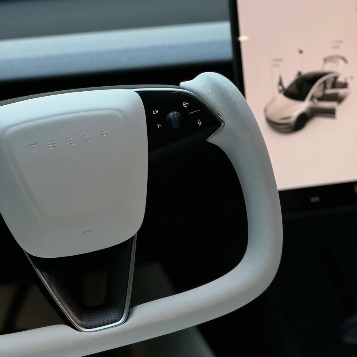 Juniper Yoke Plaid Steering Wheel for Model 3 Highland & Model Y（White Leather）