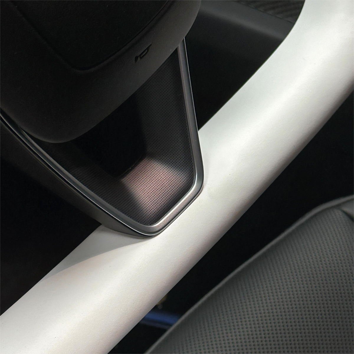 Juniper Yoke Plaid Steering Wheel for Model 3 Highland & Model Y（White Leather）