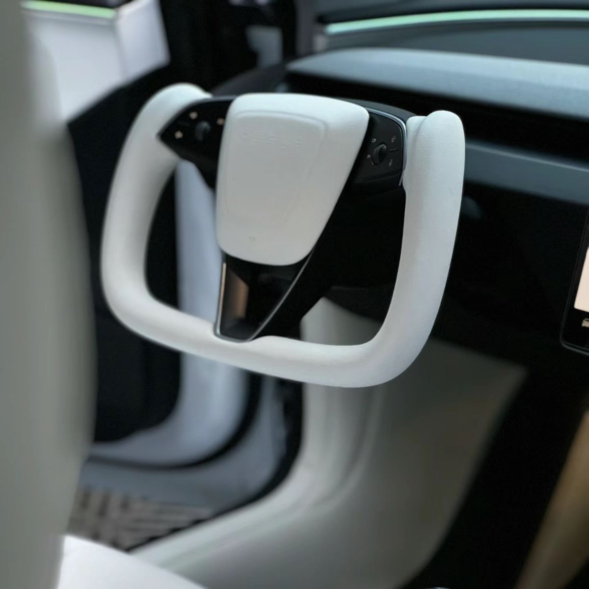 Juniper Yoke Plaid Steering Wheel for Model 3 Highland & Model Y（White Leather）
