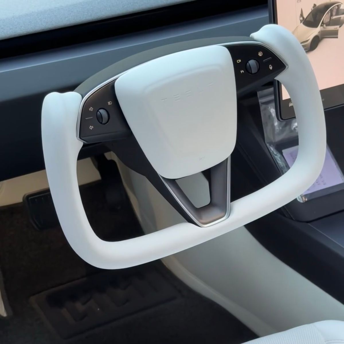 Juniper Yoke Plaid Steering Wheel for Model 3 Highland & Model Y（White Leather）