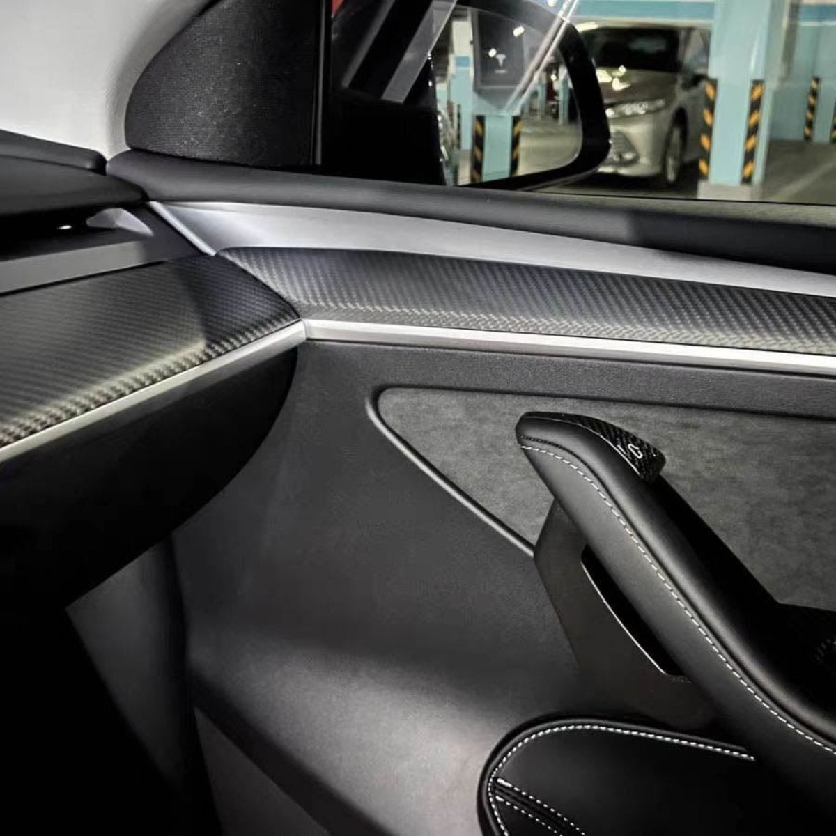 Repalcement Real Carbon Fiber Front Door Trim Panel  for Tesla Model 3 / Y 2021-2023