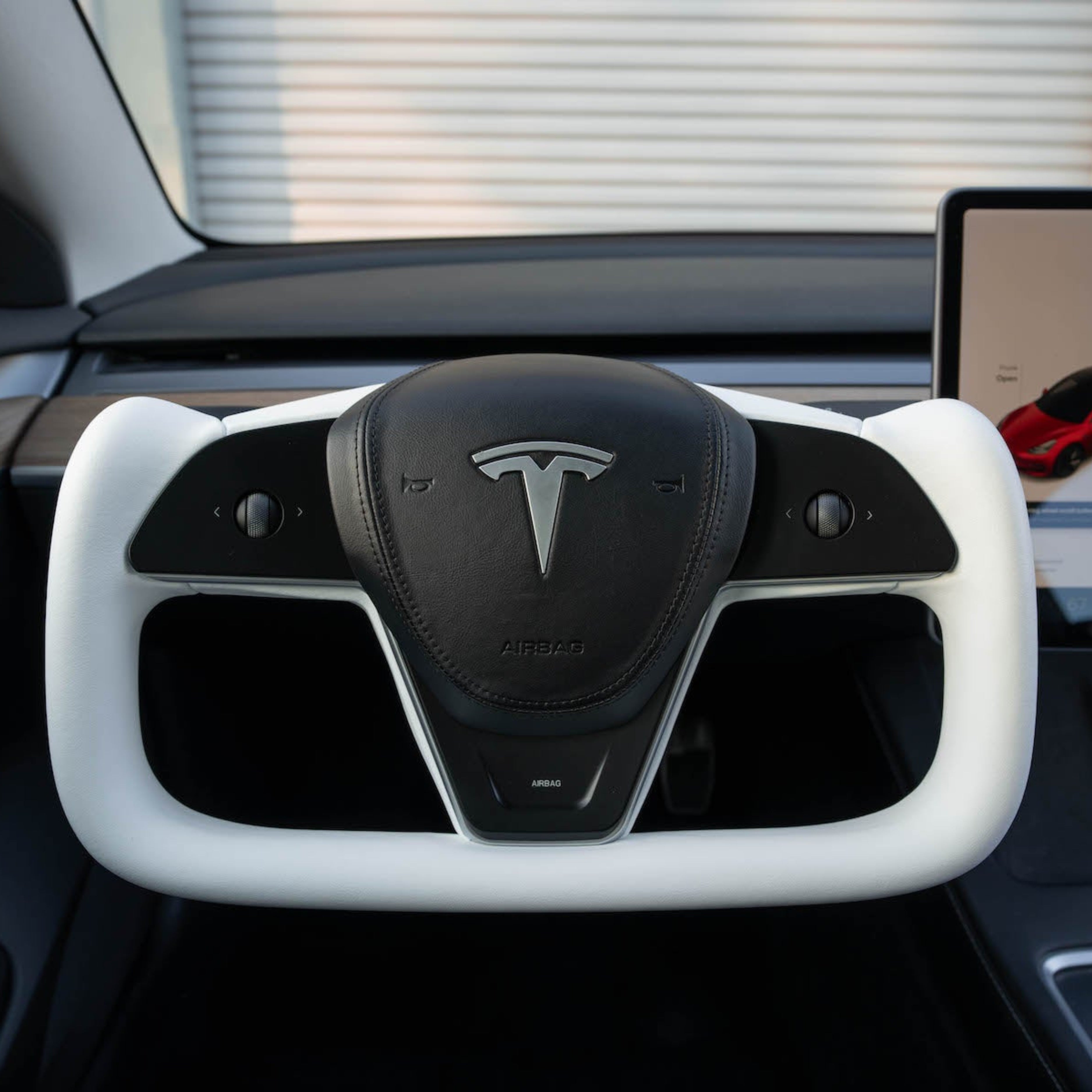 Yoke Plaid Steering Wheel for Tesla Model 3 / Y